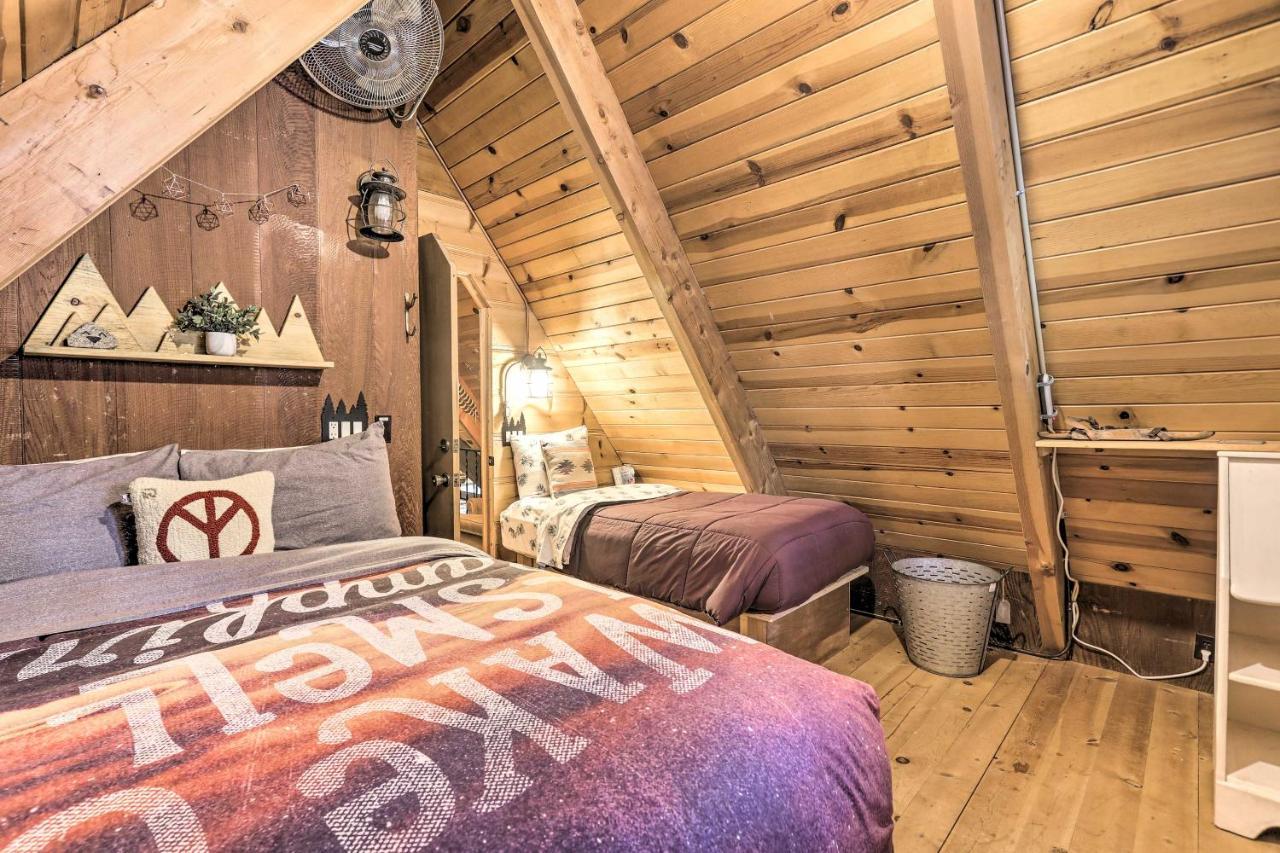 Quintessential Tahoe Cabin With Private Hot Tub เซาท์เลคทาโฮ ภายนอก รูปภาพ