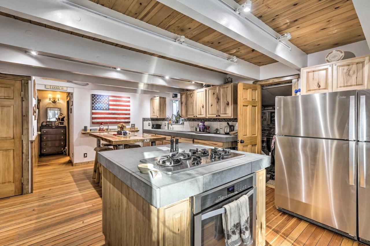 Quintessential Tahoe Cabin With Private Hot Tub เซาท์เลคทาโฮ ภายนอก รูปภาพ